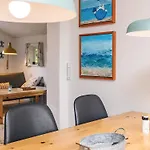6 Person In Semesterbostad *
