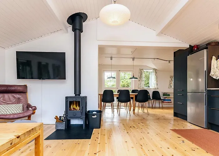 Holiday home 6 Person In *
